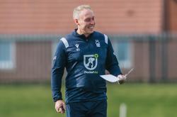 爱游戏登录-包含利兹联后卫库珀斯：球队仍有提高空间的词条