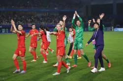 爱游戏体育下载-创新技战术招数层出不穷，教练组威力强大的简单介绍