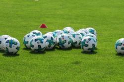 爱游戏app下载-恩菲尔德球员训练强度加大，力求最佳竞技状态