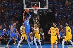 爱游戏体育下载-包含NBA总决赛仲裁争议，裁判决定受到广泛质疑的词条