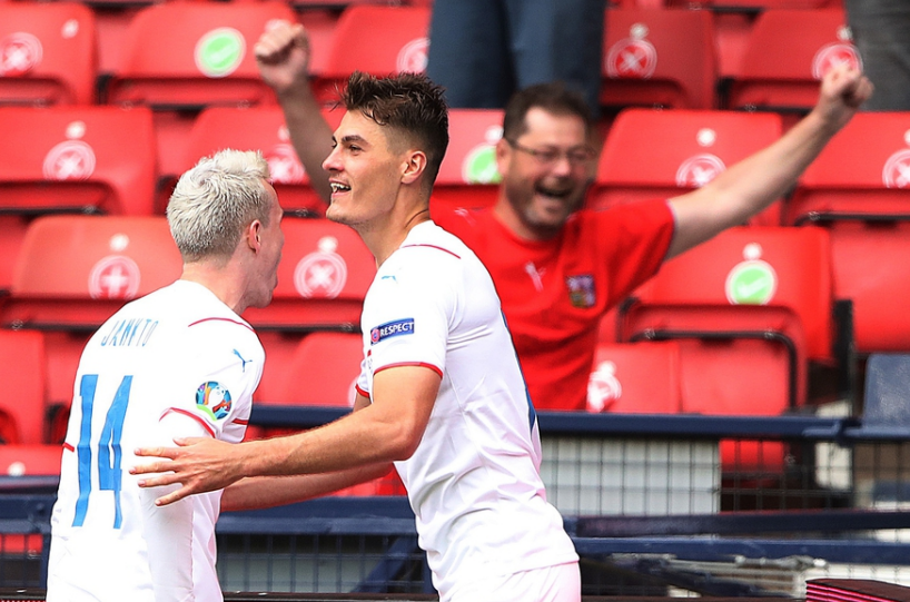 欧洲顶级篮球联赛旗开得胜，外援表现抢眼