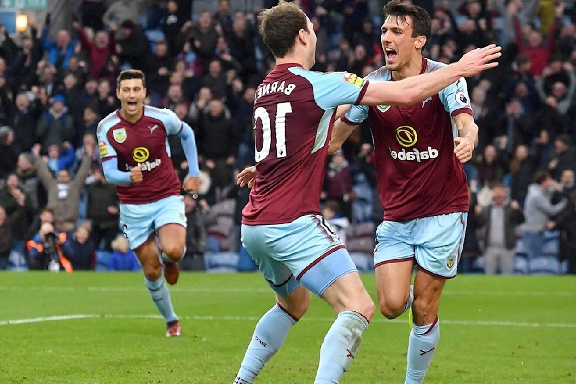 里尔队长荣获最佳射手，助球队进入前四名