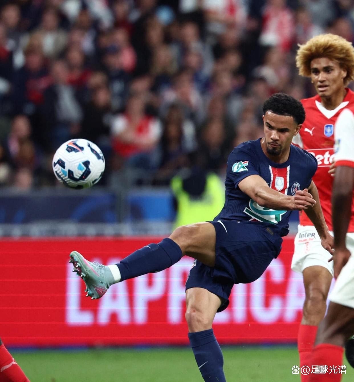 法国队斩获胜利,向卫冕冠军之路迈进 法国队斩获胜利,向卫冕冠军之路迈进