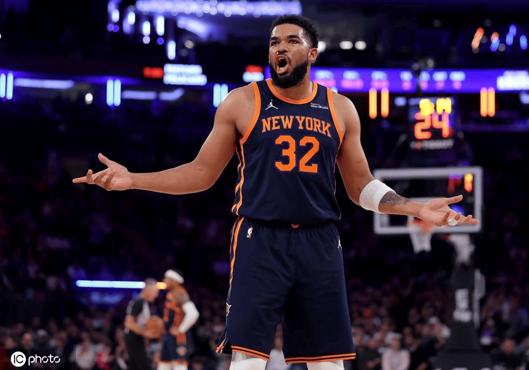 热火胜尼克斯，稳稳拿下胜利