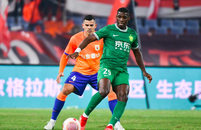 包含亚特兰大客场闷平对手，未能实现全胜金身的词条