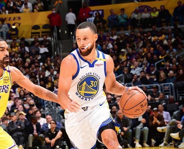 勇士遭逆转，失利湖人