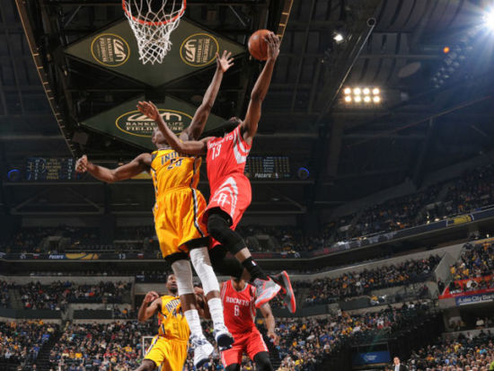 猛龙瞬间:步行者与火箭上演反目戏的简单介绍