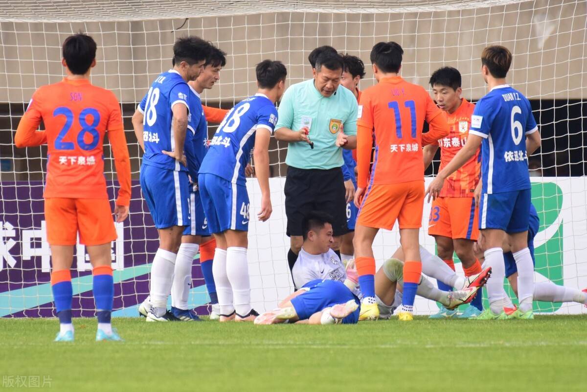 包含悬念解开!福建足球队在比赛中取得意外胜利的词条 包含悬念解开!福建足球队在比赛中取得意外胜利的词条